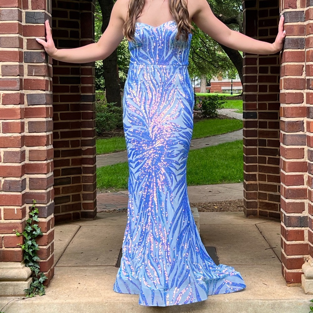 Sherri Hill prom dress